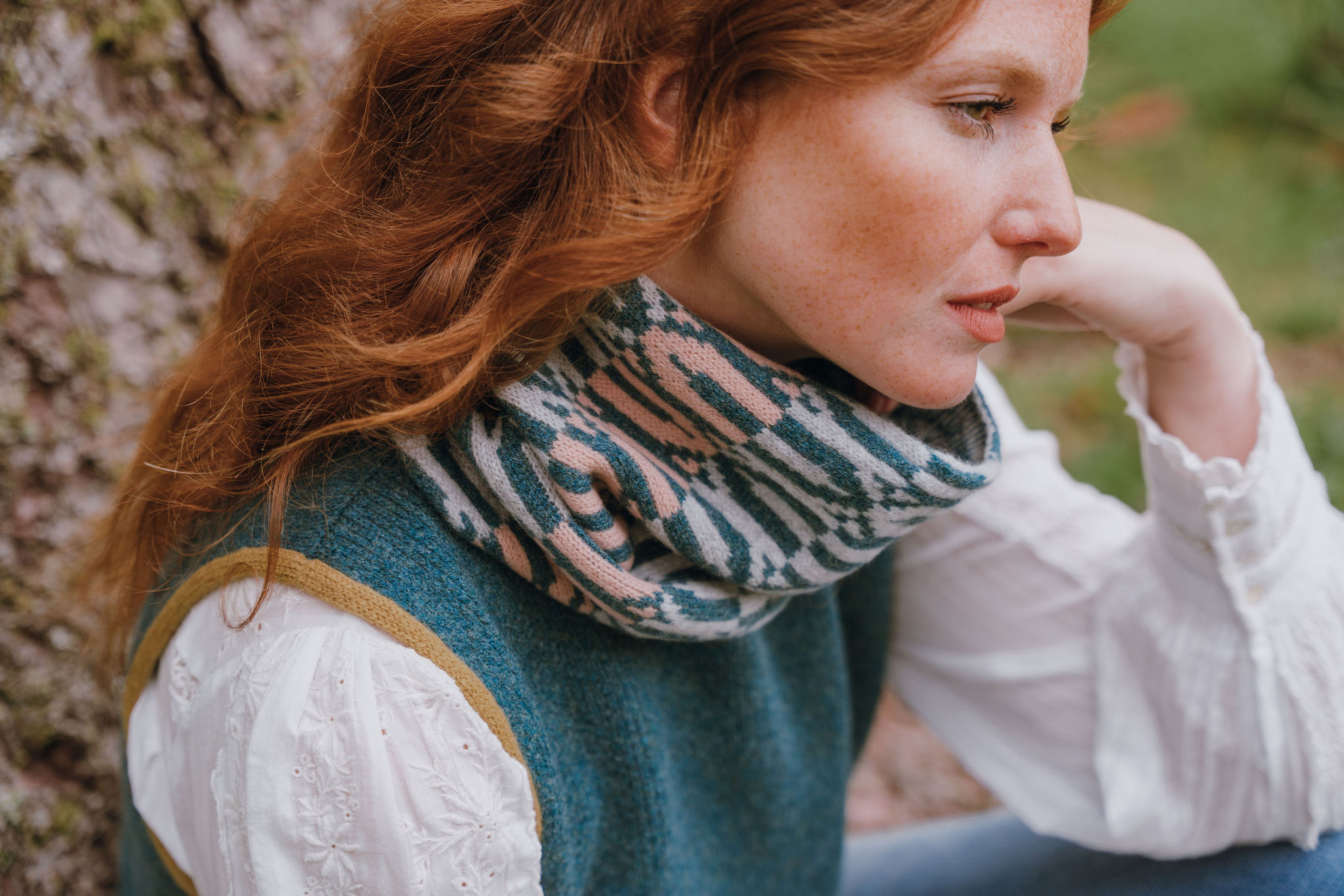 Sekin Hunter cowl scarf - Image 4
