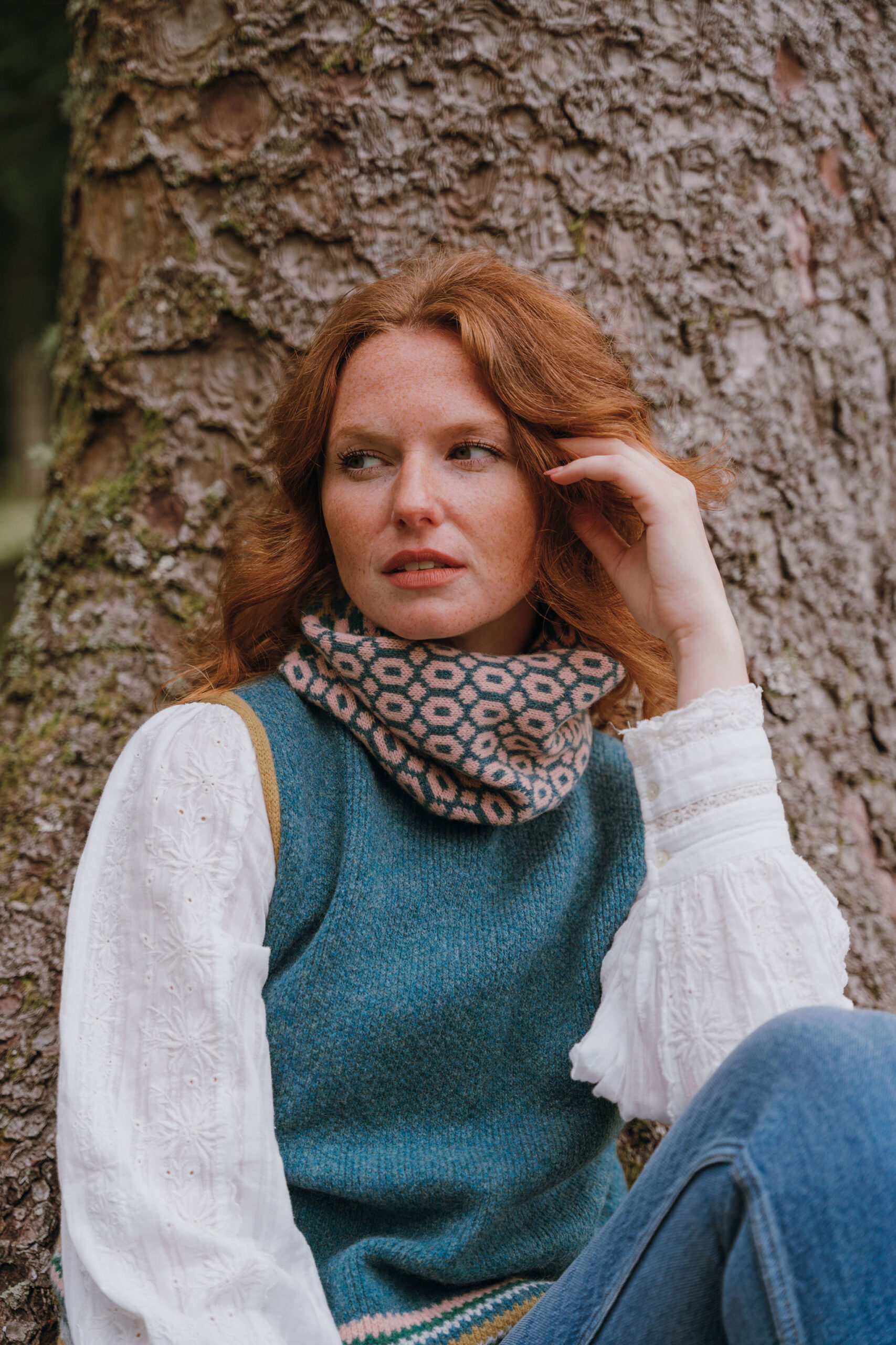 Mono Hunter cowl scarf - Image 4